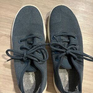 Allbirds Women’s Dark Blue Knit Sneakers
